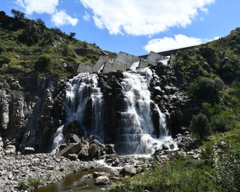 Dique Antonio Esteban Agüero