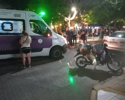 accidente moto camioneta San Luis adolescentes atropellados