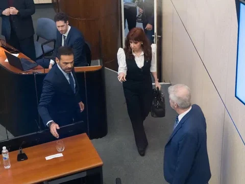 Cristina Kirchner en tribunales Causa Cuadernos
